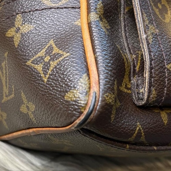 💯 Authentic Louis Vuitton Manhattan GM - Picture 6 of 16